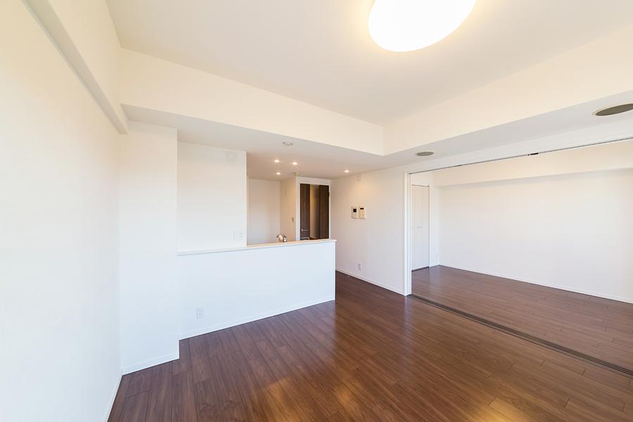 Living. Pet breeding Allowed