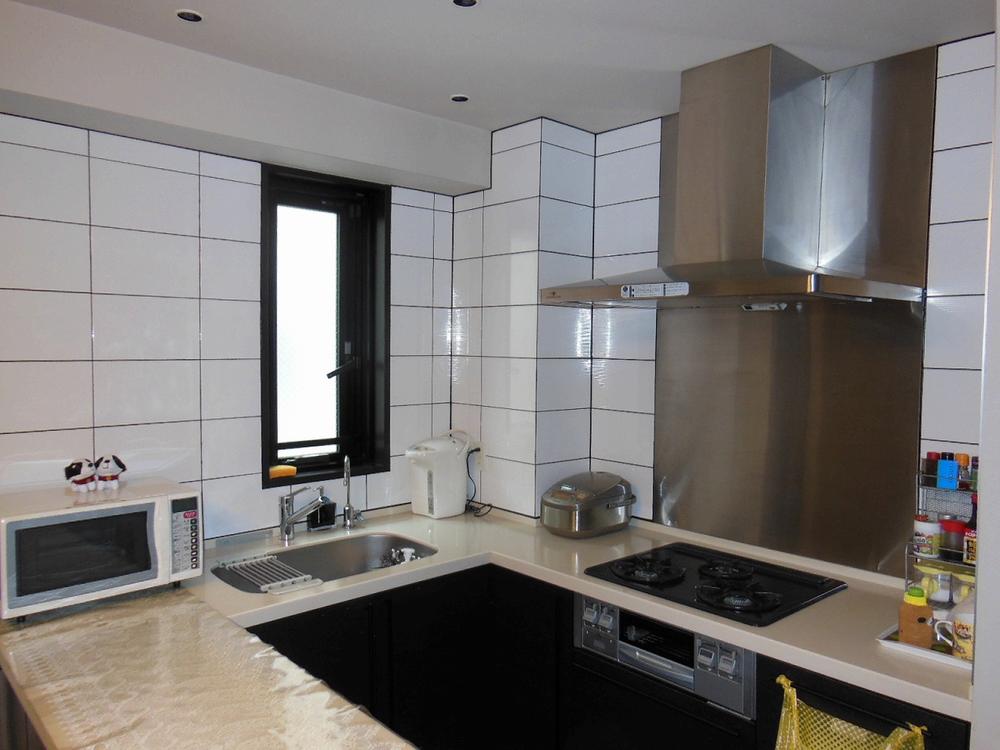 Kitchen. Room (August 2013) Shooting