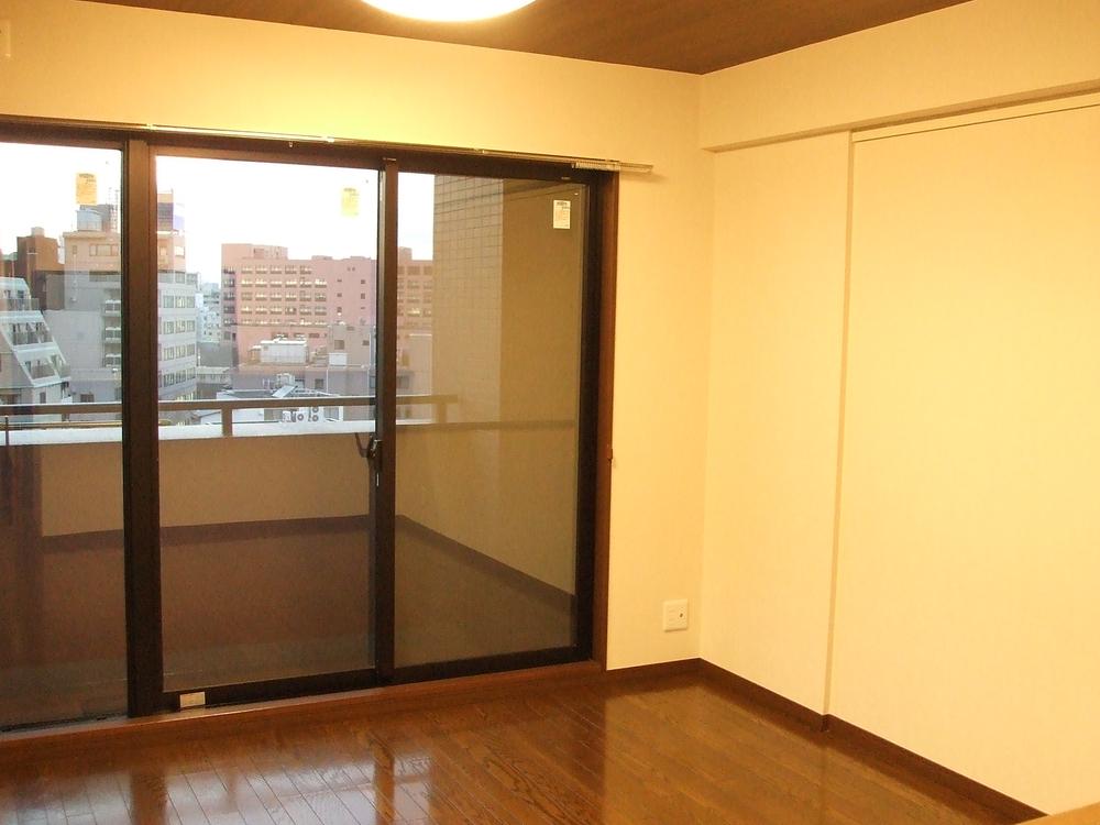 Living. Indoor (12 May 2013) Shooting