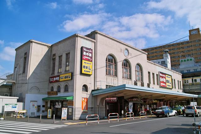 station. JR "two countries" walk about 3 minutes of good location from the station! !