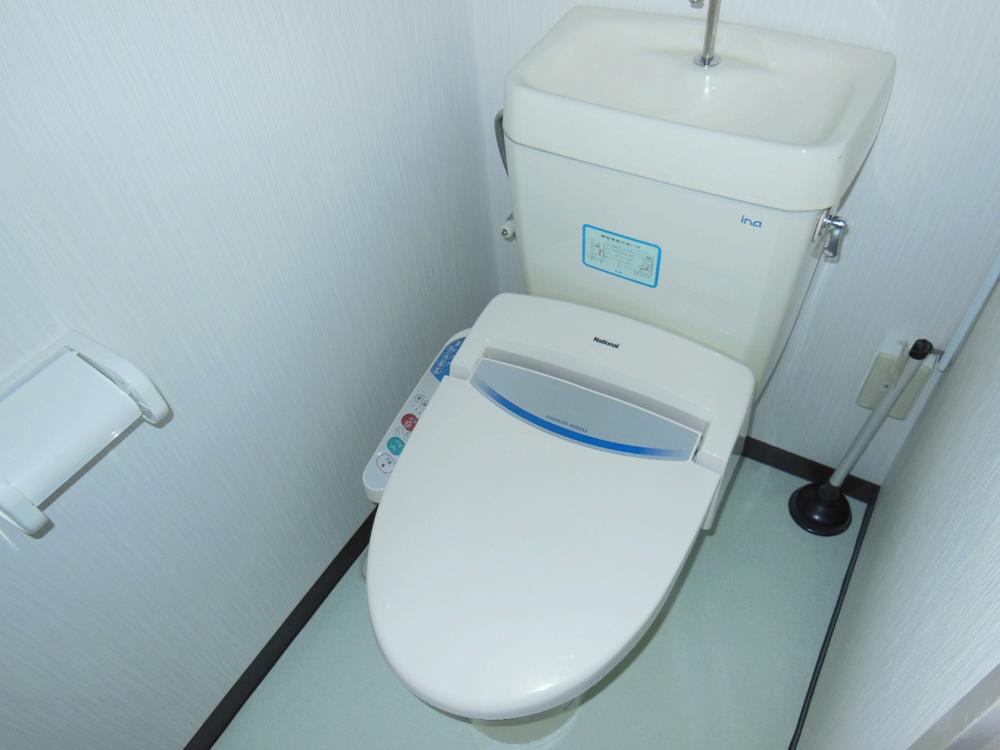 Toilet. Room (August 2013) Shooting Renovation completed