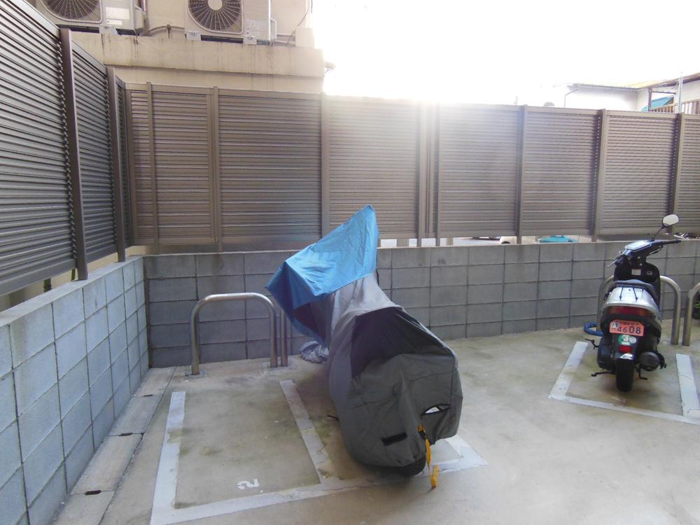 Other common areas. Common areas (bike shelter)