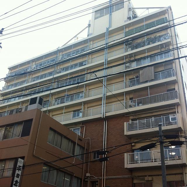 Local appearance photo. Local (12 May 2013) Shooting