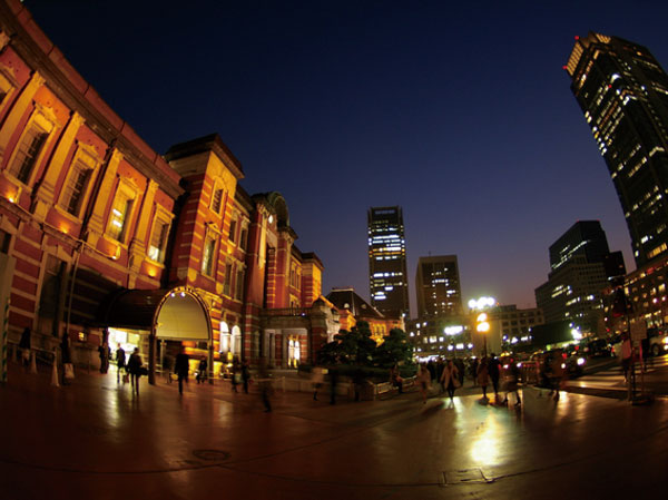 Surrounding environment. Tokyo Station (bicycle about 12 minutes / About 3km)
