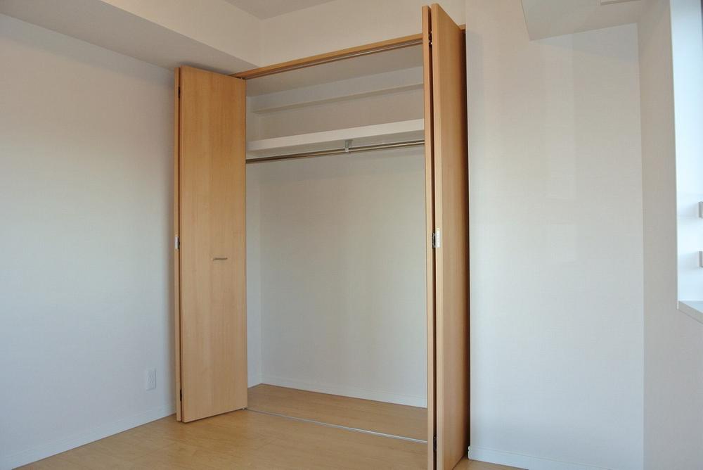 Non-living room. closet