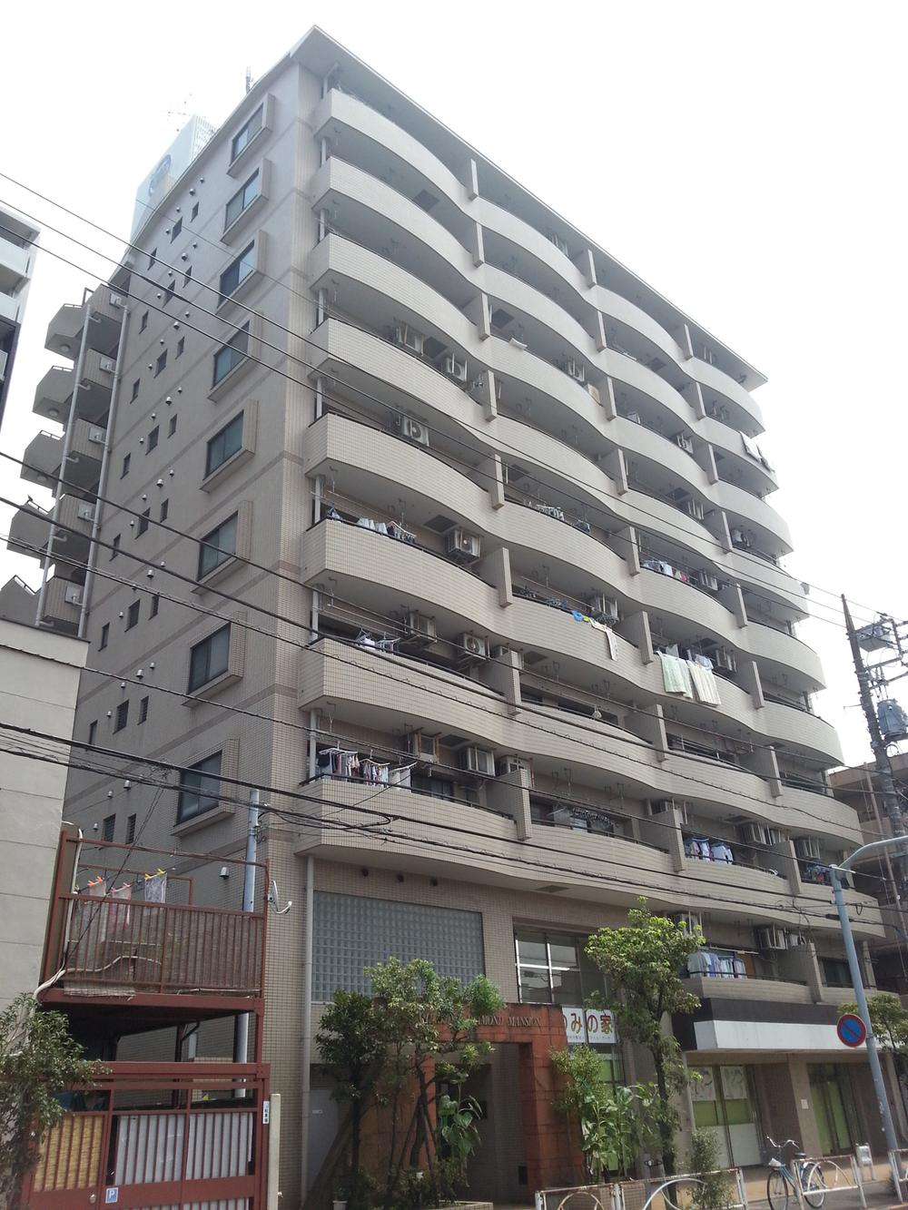 Local appearance photo. Local (12 May 2013) Shooting