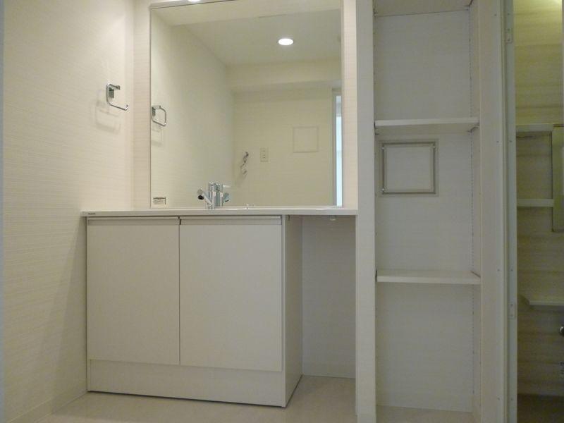 Wash basin, toilet. bathroom