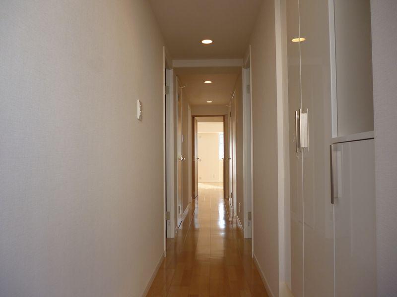 Entrance. Room from the front door