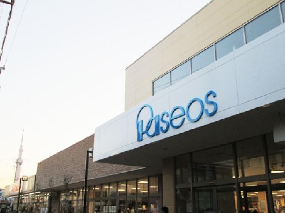 Other. Fashion Center ・ 100 yen shop (4-minute walk)