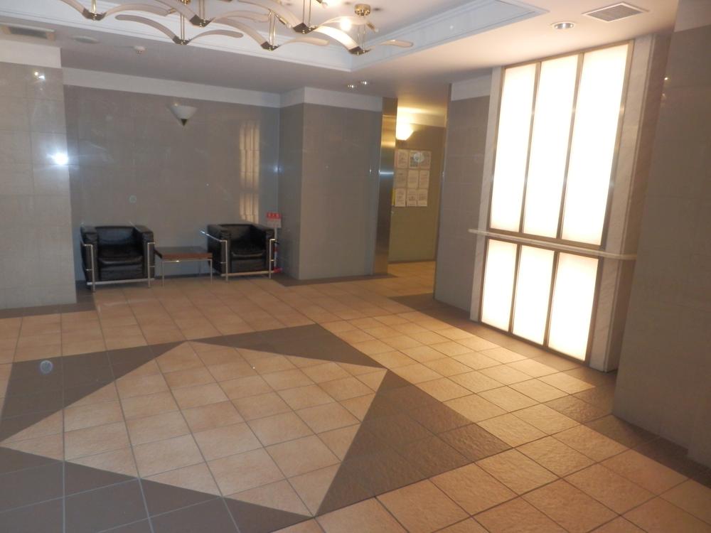 lobby. Common areas. Spacious lobby.