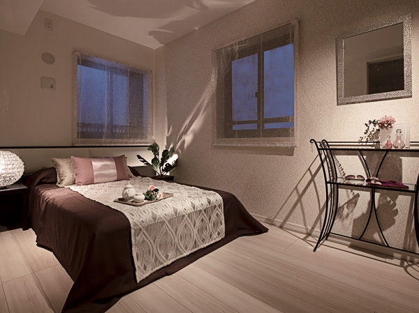 Interior.  [Western style room] It was colored by modern sensibility, Living space of sophistication and comfort. The lives of the city more stylish, And, We created a living space that richly produce relaxation. (that's all, Published photograph of the model room E type ※ Including some options / Compensation ・ Application deadline Yes)