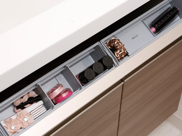 Bathing-wash room.  [Organizing easy to bowl under the Cosmetics storage pockets] At the bottom of the wash bowl, Open to the front provides a "smart pocket". It is perfect for storage of make-up supplies.