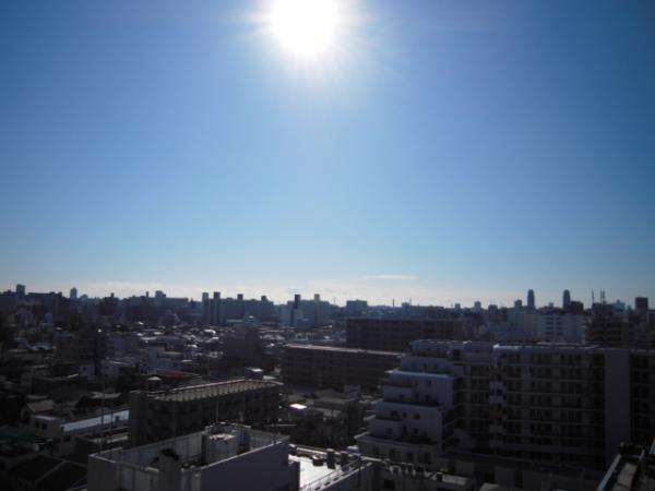 View photos from the dwelling unit. View / December 2013 shooting