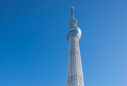 Surrounding environment.  [Tokyo Sky Tree (R)] It became the new attractions of Tokyo, The world of the radio tower and tourist facilities. Of the ground 350m "Tokyo Sky Tree (R) Skyward Eye deck" is, Open-minded structure seen from the tower of feet up to about 70km away. Furthermore we climbed 100m "Tokyo Sky Tree (R) Skyward Eye corridor" is, Glass-walled corridor continues, You can experience the feeling of being a walk in the air. (About 510m / 7-minute walk)