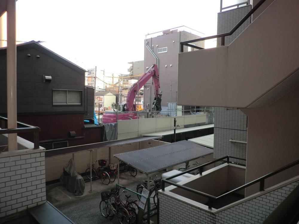 Other common areas. Common area (shared hallway views)