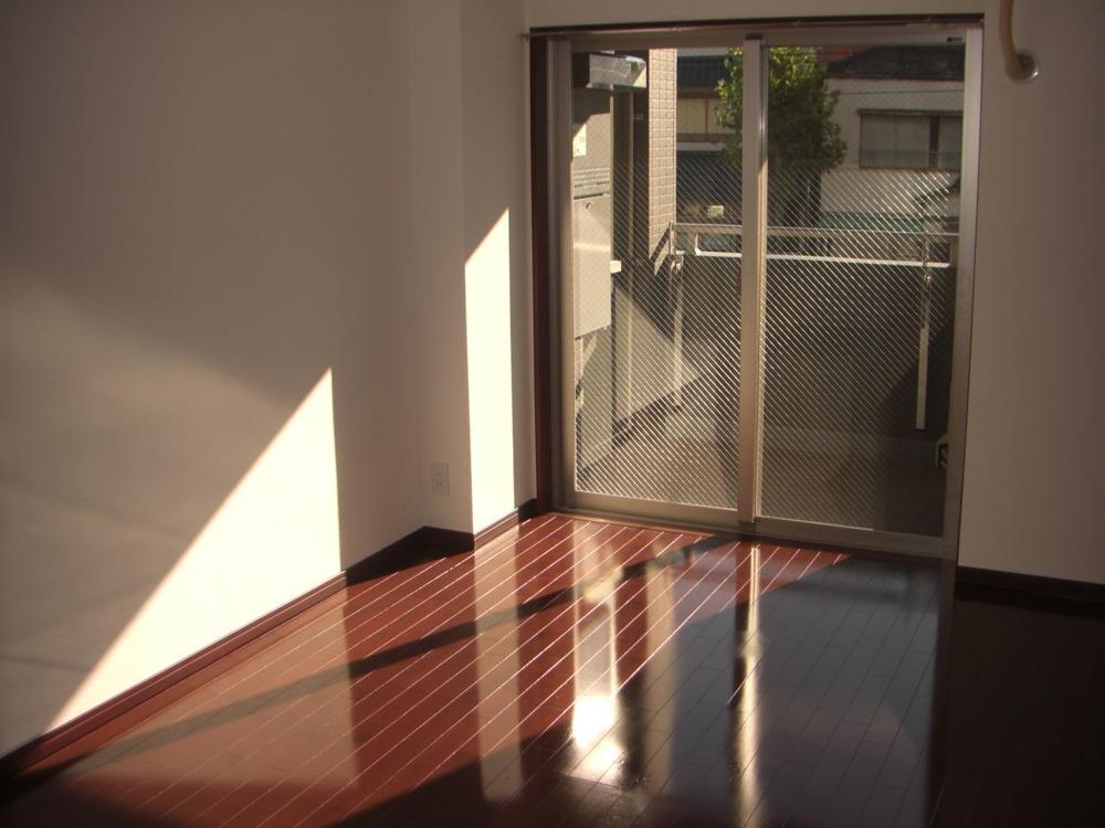 Living. Living of day is also good