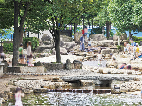 Surrounding environment. Large Yokogawa water park (about 200m / A 3-minute walk)