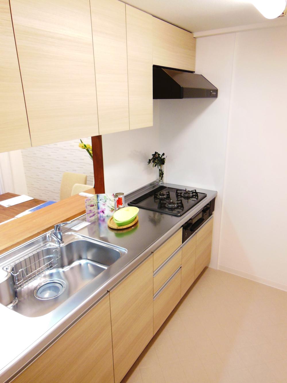 Kitchen. Counter face-to-face in the kitchen (11 May 2013) Shooting  ※ Furniture & Furnishings in me are not included in the price.