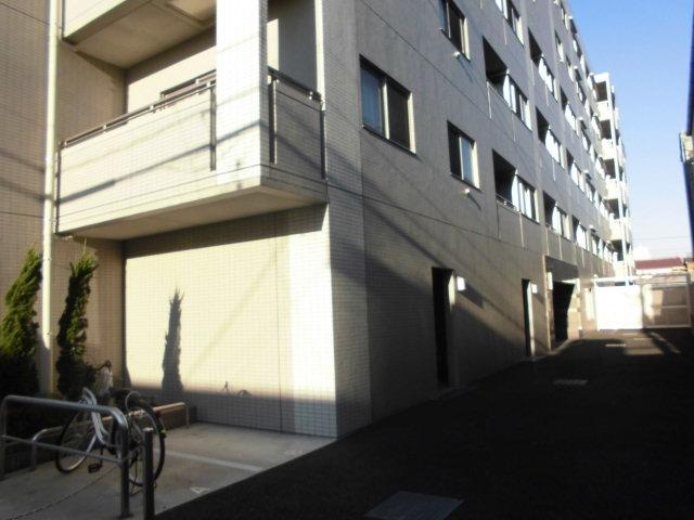 Local appearance photo