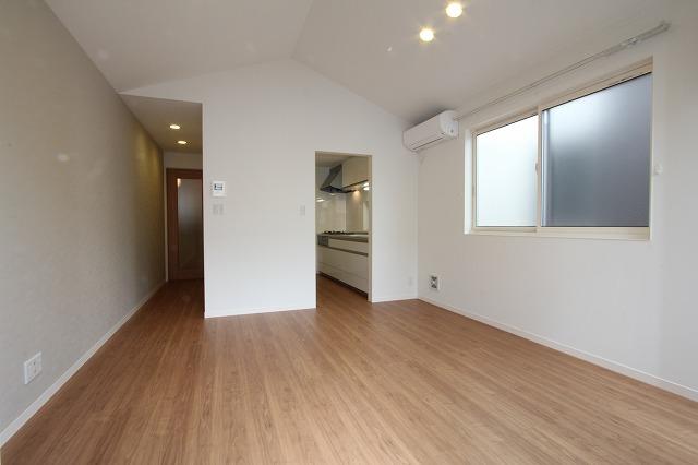 Living. Indoor (10 May 2014) Shooting