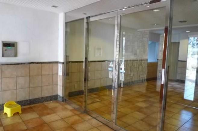 Entrance. Common areas