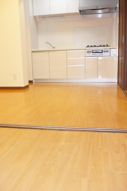 Living. Renovated in and finished with a beautiful ================ ■ Local guidance meeting in the reception!  ■ 10:00 ~ 18:00 (Wednesday regular holiday) ※ Weekday of guidance is also available. Free dial 080-805-6599