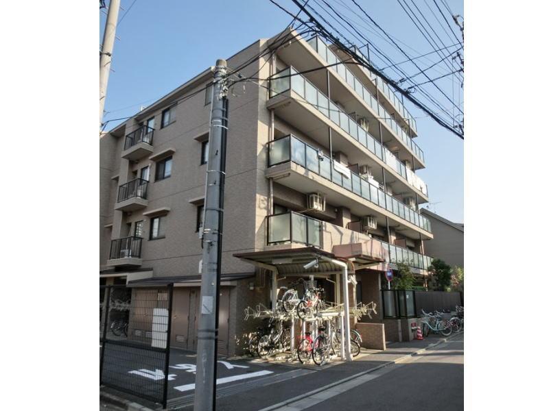 Local appearance photo. Local (11 May 2013) Shooting