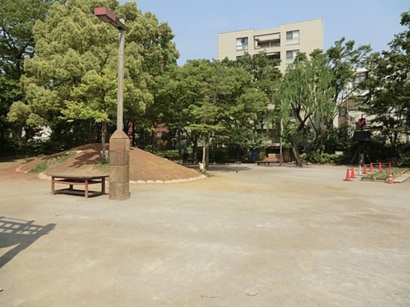 park. 651m up to naughtiness heaven park