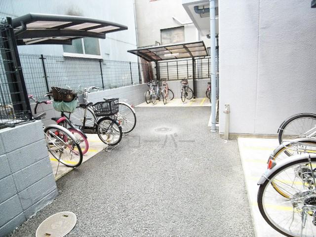 Other common areas. Bicycle-parking space