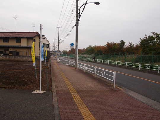 Local photos, including front road. Frontal road
