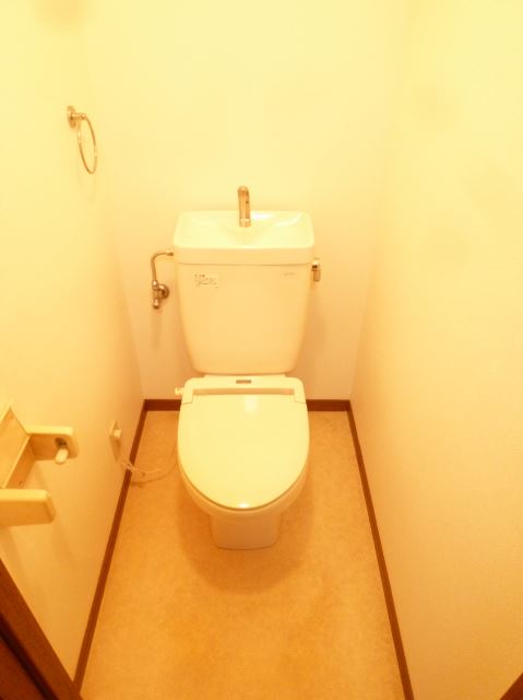 Toilet. ☆ It is a popular bus toilet another toilet ☆