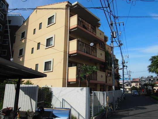 Local appearance photo. Mansion appearance