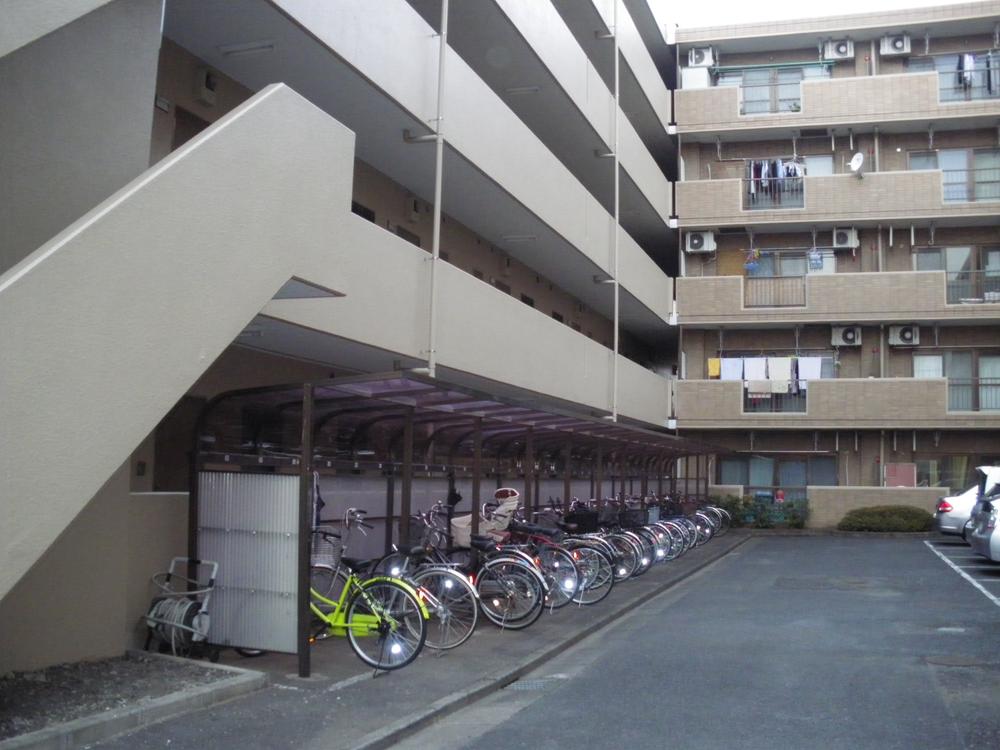 Other. ● clean well-equipped on-site bicycle parking.