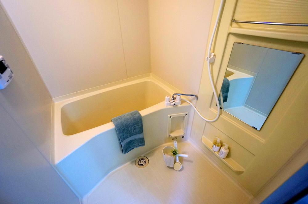 Bathroom. December 2013 shooting