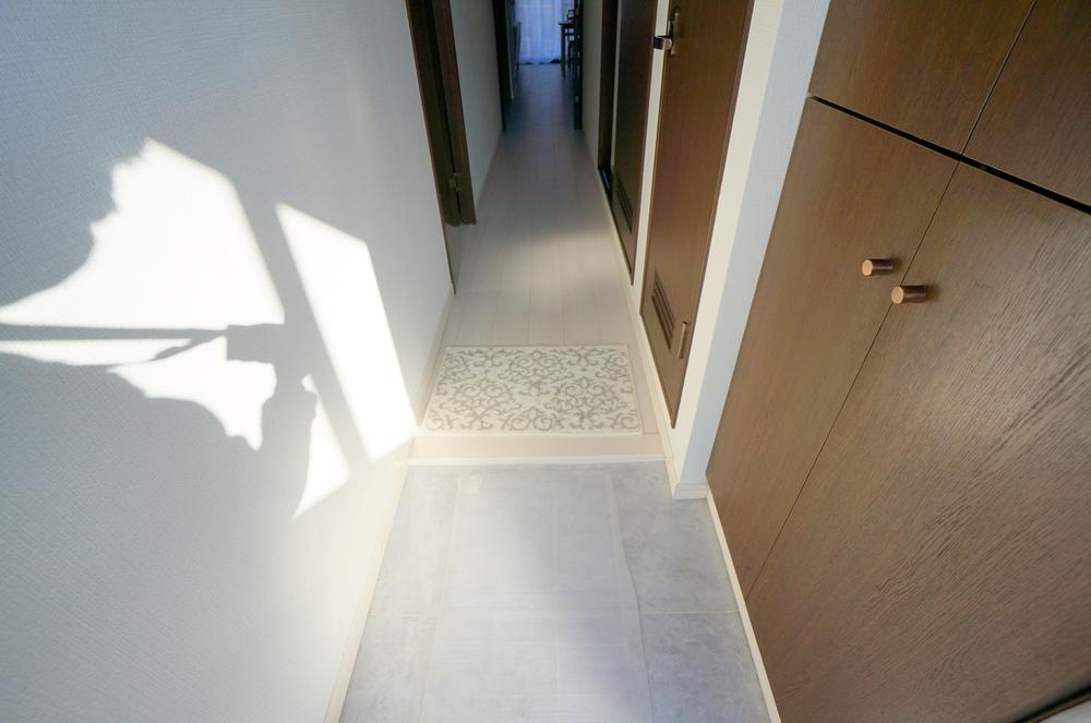 Entrance. December 2013 shooting