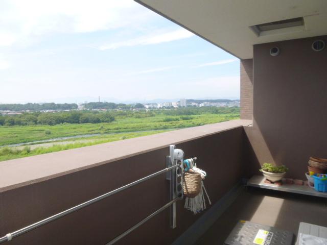 View photos from the dwelling unit. View from local