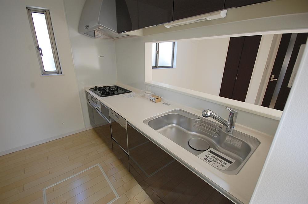 Kitchen. 2013 October shooting