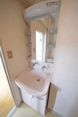 Washroom. ☆ Independent wash basin of a busy morning of a strong ally ☆