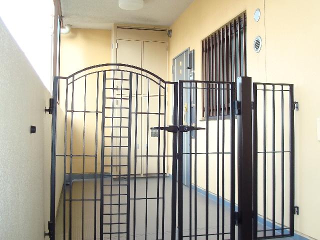 Local appearance photo. Queen City Tachikawa Rio Frente Anero porch