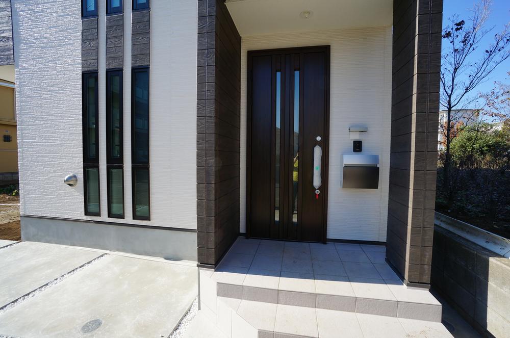 Entrance. December 2013 shooting