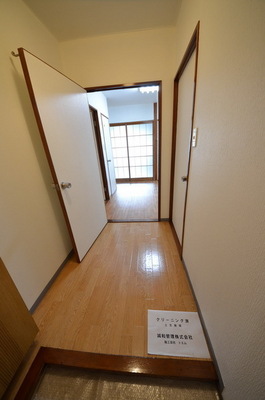 Entrance. ☆ From here is the beginning and end of the day ☆