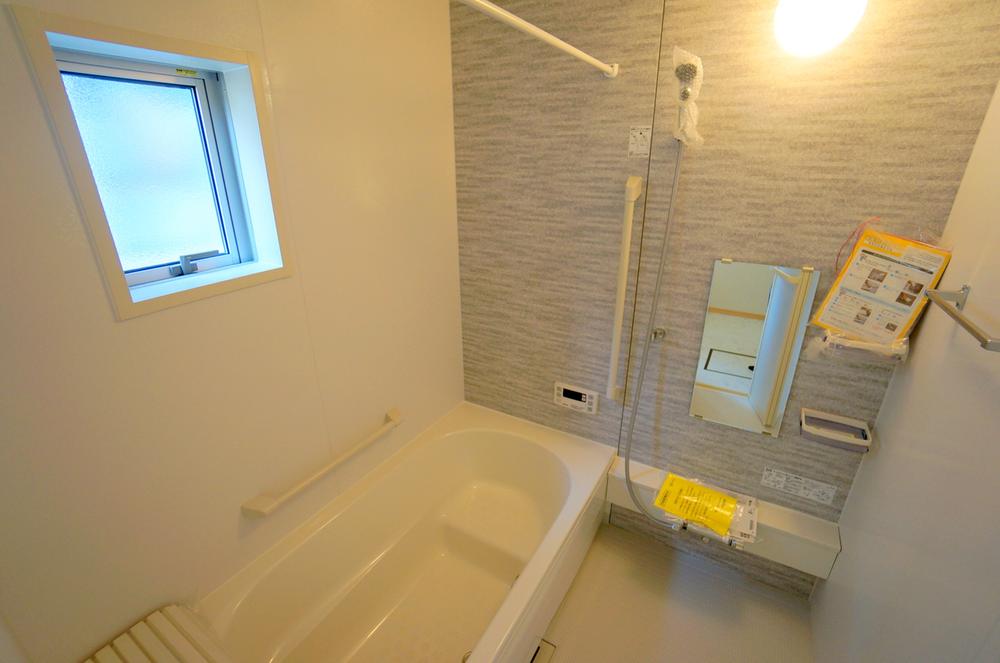 Same specifications photo (bathroom). Example of construction