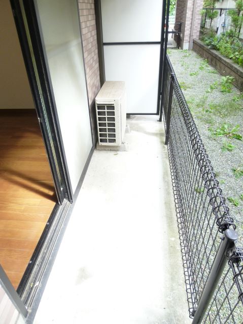 Balcony. ☆ It is a veranda ☆