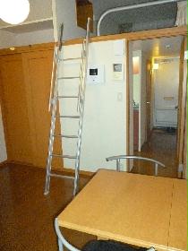 Living and room. Floor and equipment is different depending on your room. The more details, contact us! 