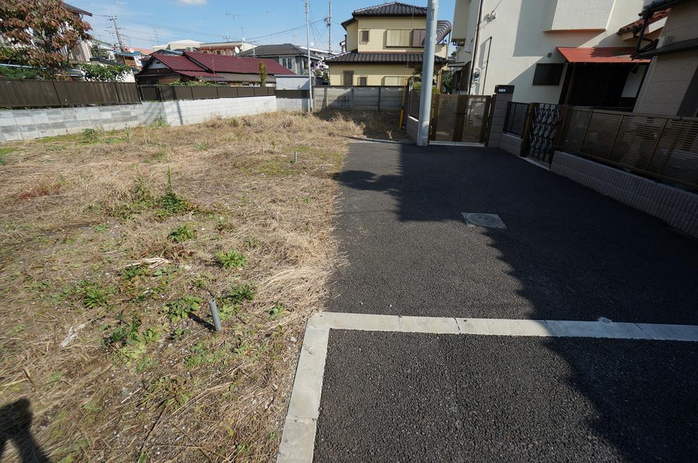 Local photos, including front road. 2013 October shooting