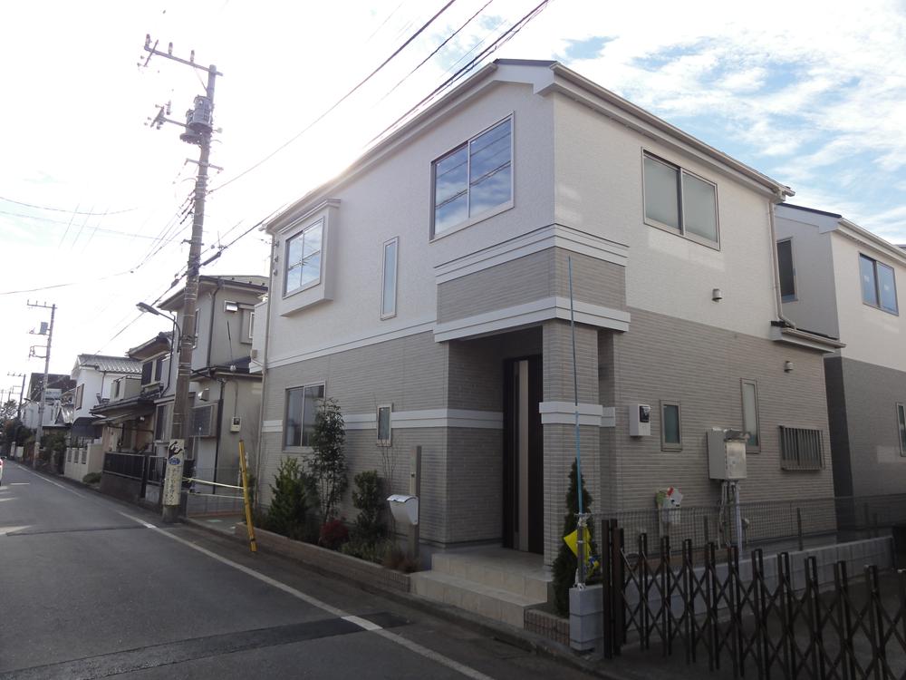 Local photos, including front road. Front road of 5M, It out of the car has become the convenient