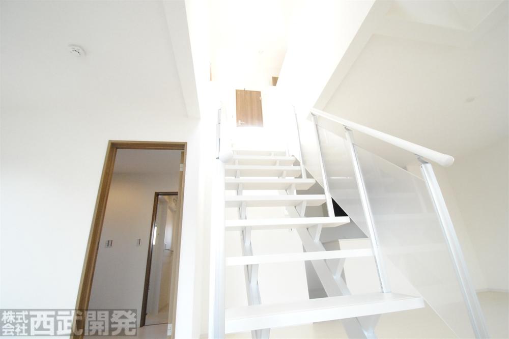 Living. LDK21.5 Pledge Counter Kitchen Living stairs