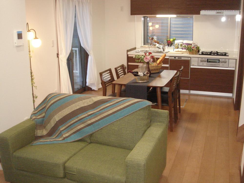 Same specifications photos (living). (B Building) same specification