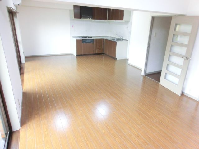 Living and room. 19 Pledge of living