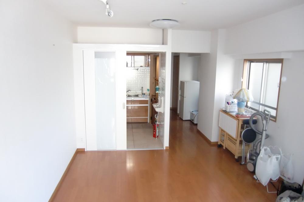 Living. Indoor (11 May 2013) Shooting